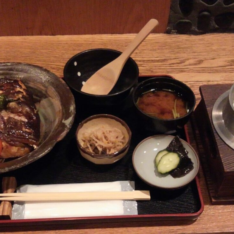 鯛のあら炊き定食(富小路 うろこ )