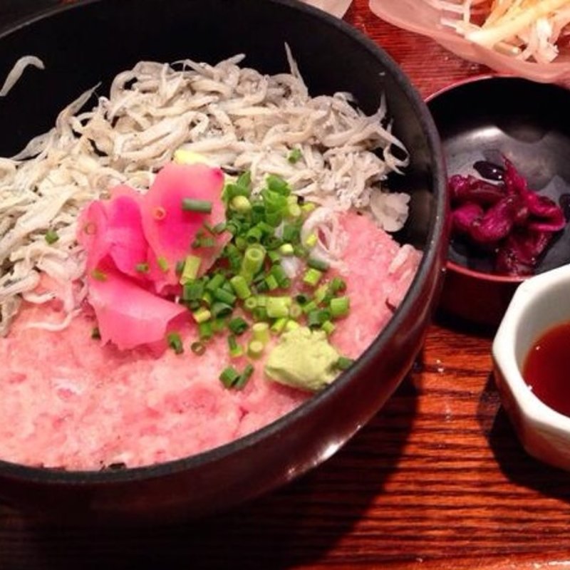 シラスとまぐろ丼定食(鎌倉 川古江家(かわごえや) 本店)