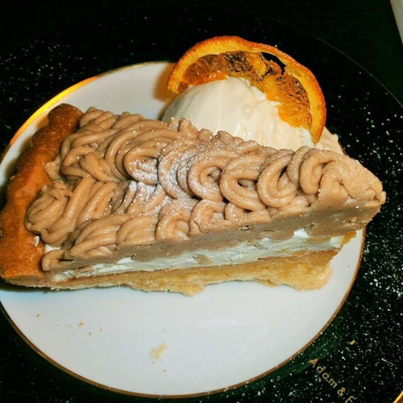 モンブランタルト(boogaloocafe 百万遍店 （ブーガルー カフェ）)