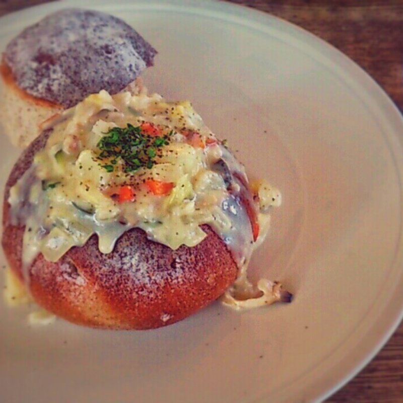 クラムチャウダー＆ブレッド(ベイクショップ （BAKE SHOP）)