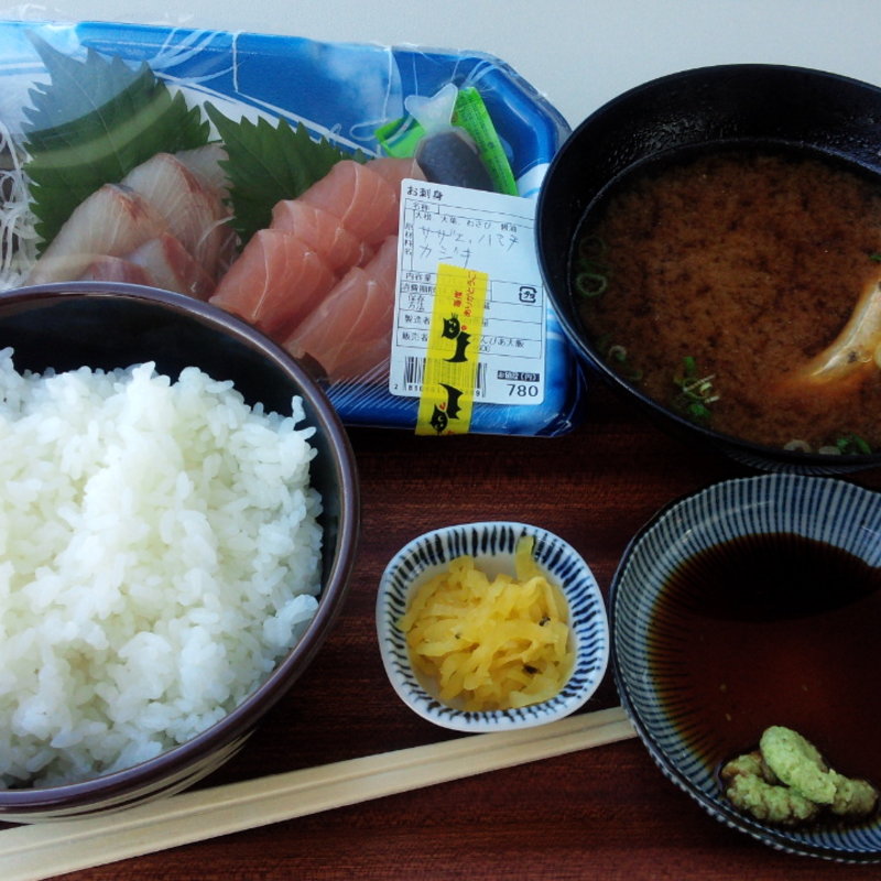 ご飯セット(うみ・ぼ～ず　（道の駅　うみんぴあ大飯）)