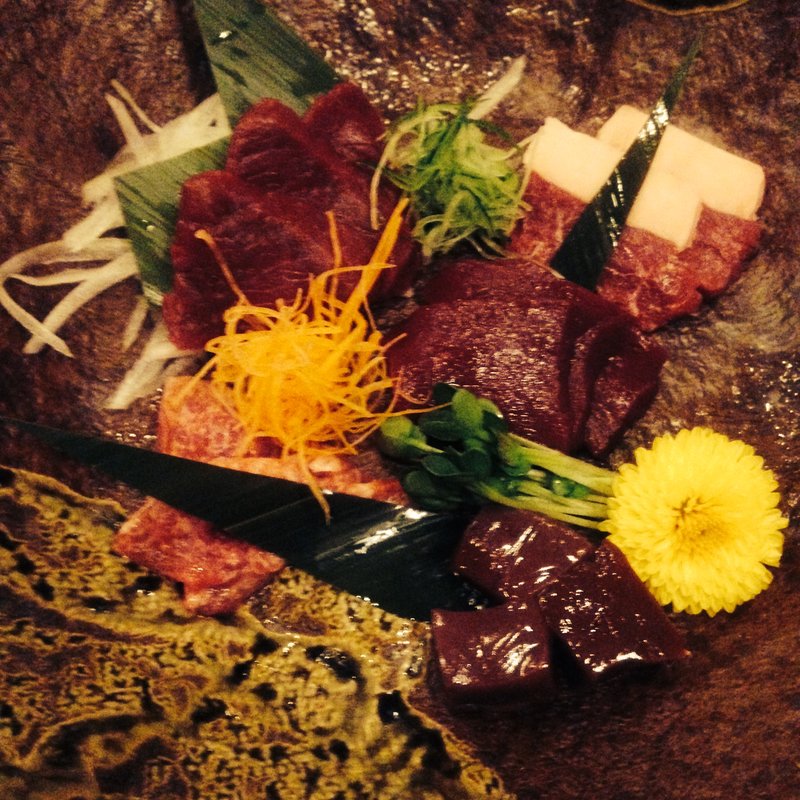 馬刺し盛り合わせ(会津郷土料理　楽 )