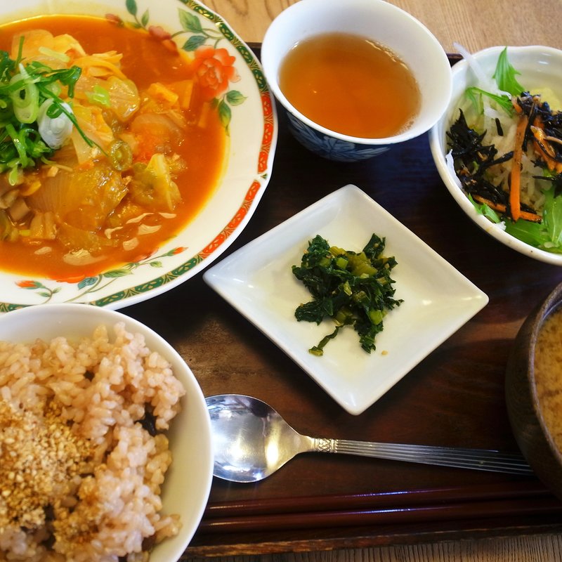 豆腐のステーキ（鶏そぼろと季節野菜のトマトソース）(びお亭 （ビオテイ）)