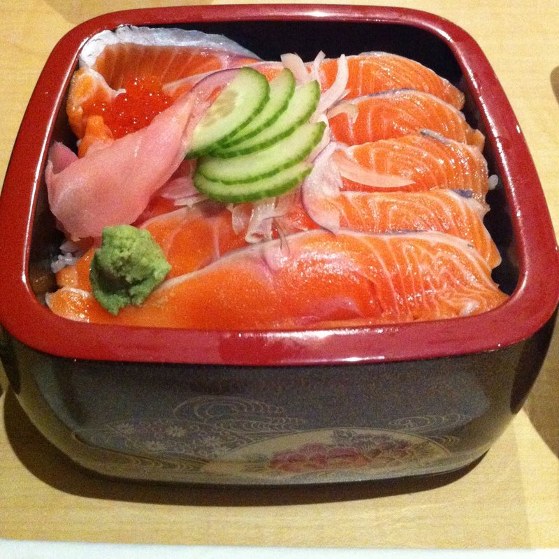 サーモン丼(Kohan Restaurant)