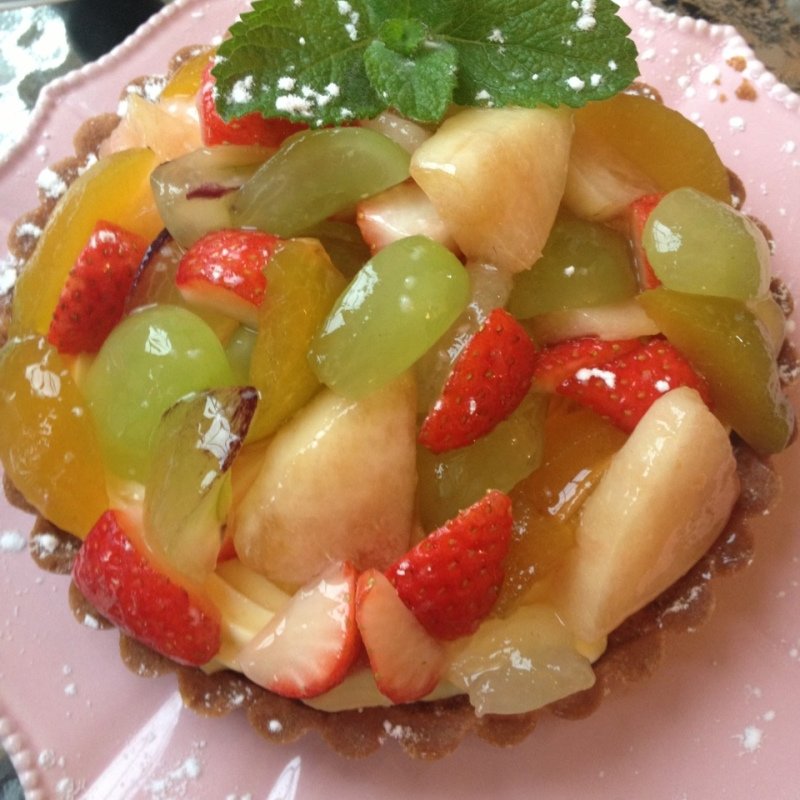 フルーツタルト（ホール）(モモカフェ （Momo Cafe）)