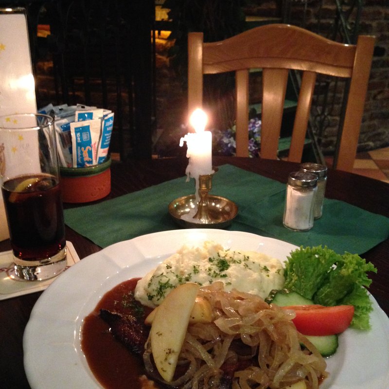 牛レバーりんごソースWithマッシュポテト(Brauhaus Mitte)