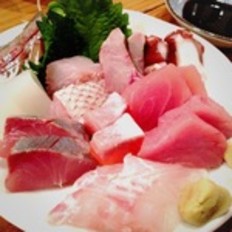 刺身盛り合わせ(つきよし)