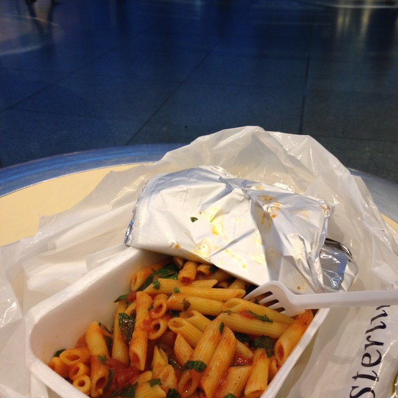 トマト香草ペンネ(Vinzenzmurr)