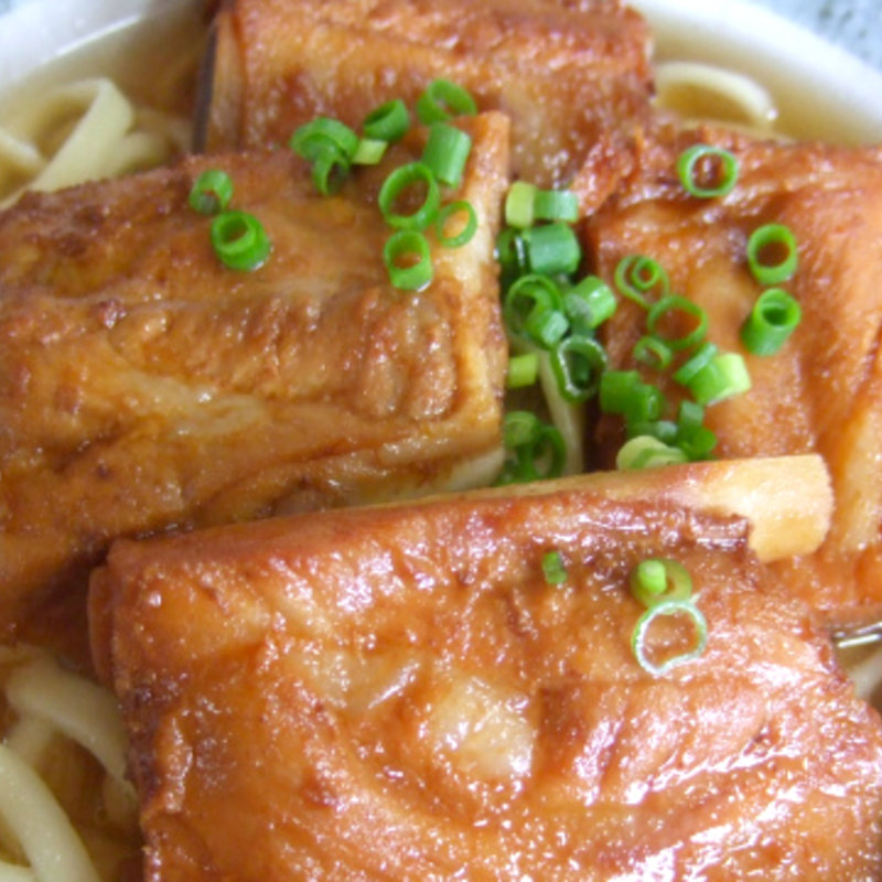 ソーキと三枚肉のそば(山原そば（やんばるそば）)