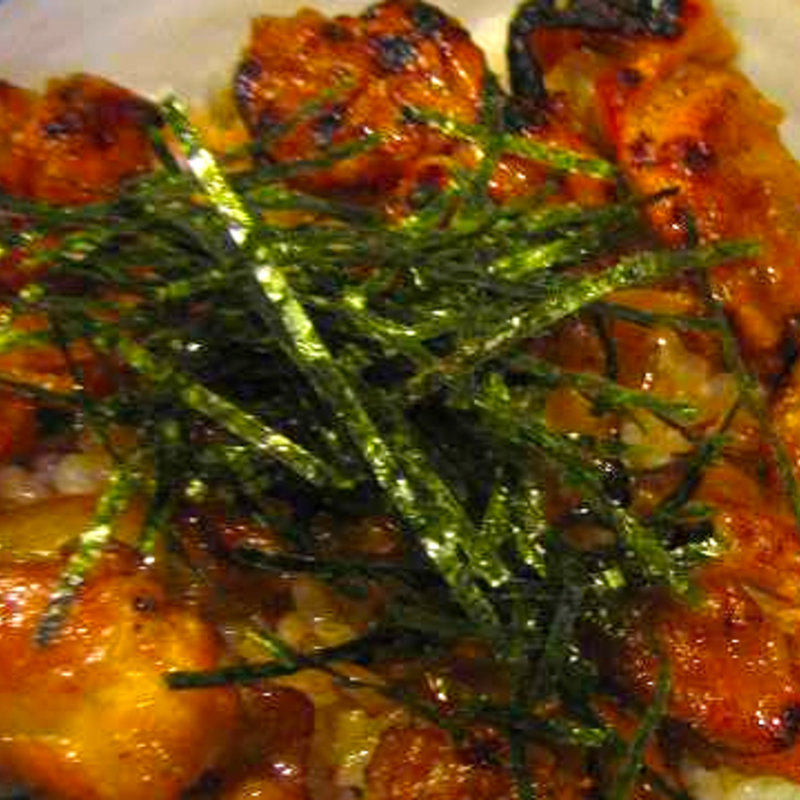 焼鳥丼(やきとり居酒屋 鳥泉)