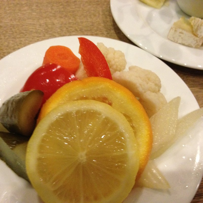 フルーツフレーバーピクルス(paper wall cafe エキュート立川店)