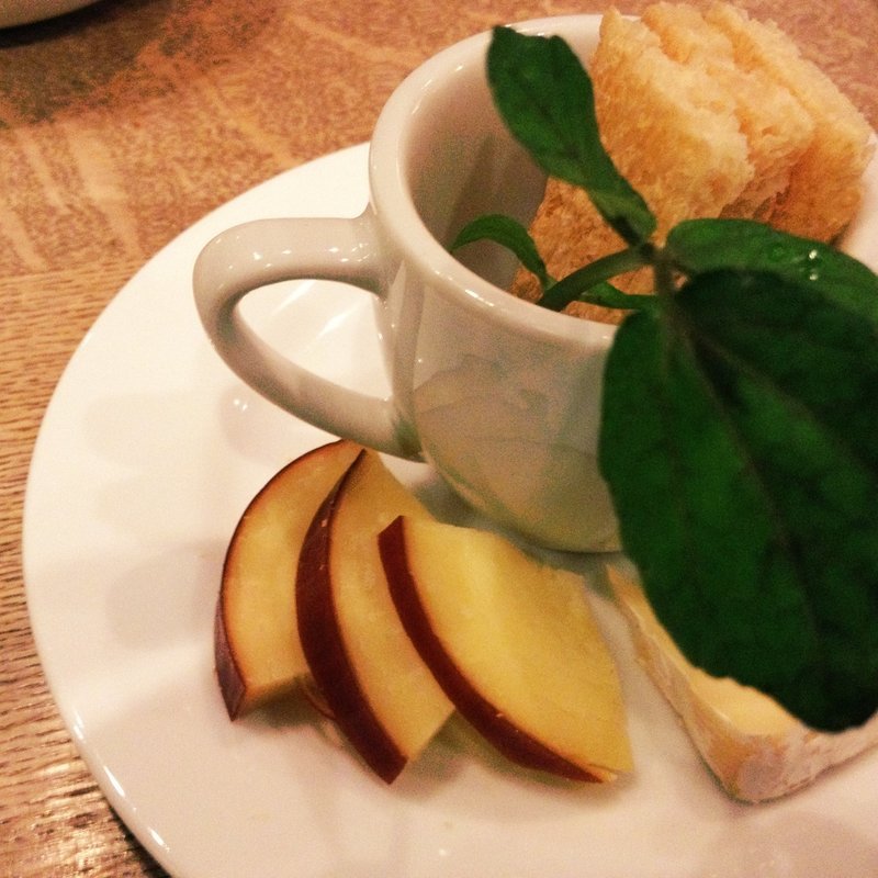 チーズの盛り合わせ(paper wall cafe エキュート立川店)