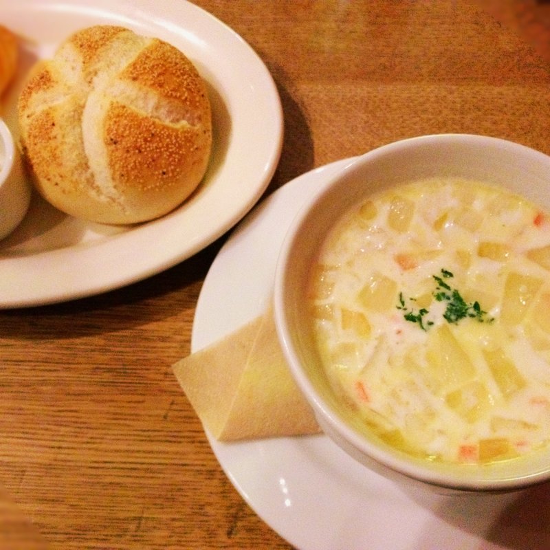 クスクスチャウダー(paper wall cafe エキュート立川店)