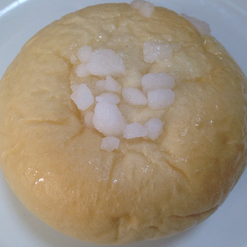 白いクリームチーズパン(ベーカリー＆カフェ ル・パセリ)