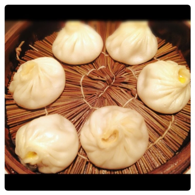 蟹ミソの小籠包(南翔饅頭店 六本木ヒルズ店)