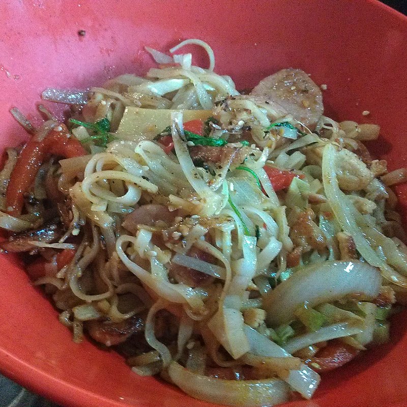 モンゴリアングリル・パッタイ(HaHot)