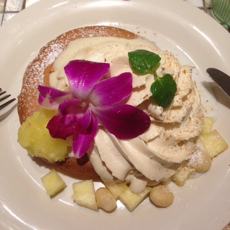 ピニャコラーダパンケーキ(モクオラディキシーダイナーウイラニ)