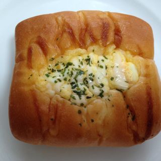 ハムチーズエッグパン(ベーカリー＆カフェ ル・パセリ)