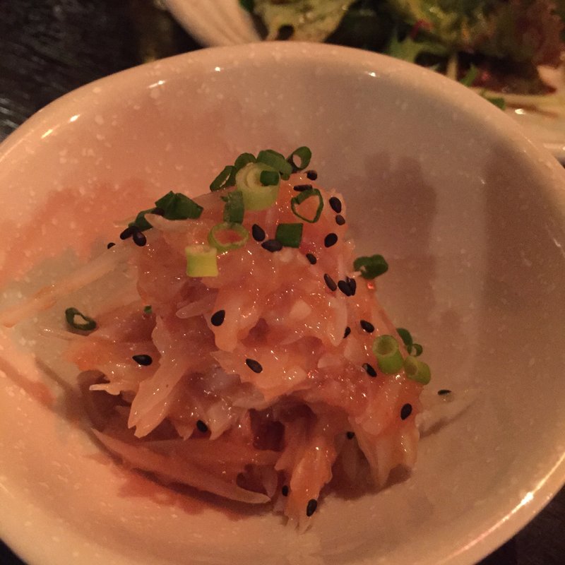 鮫軟骨の梅肉和え(みやらび)