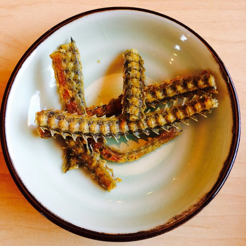 鰻の骨から揚げ(うなぎの齋藤)