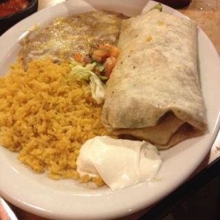 Chicken burrito(El Mariachi )