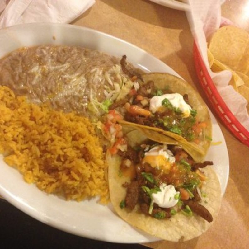 Mariachi tacos with steak(El Mariachi )
