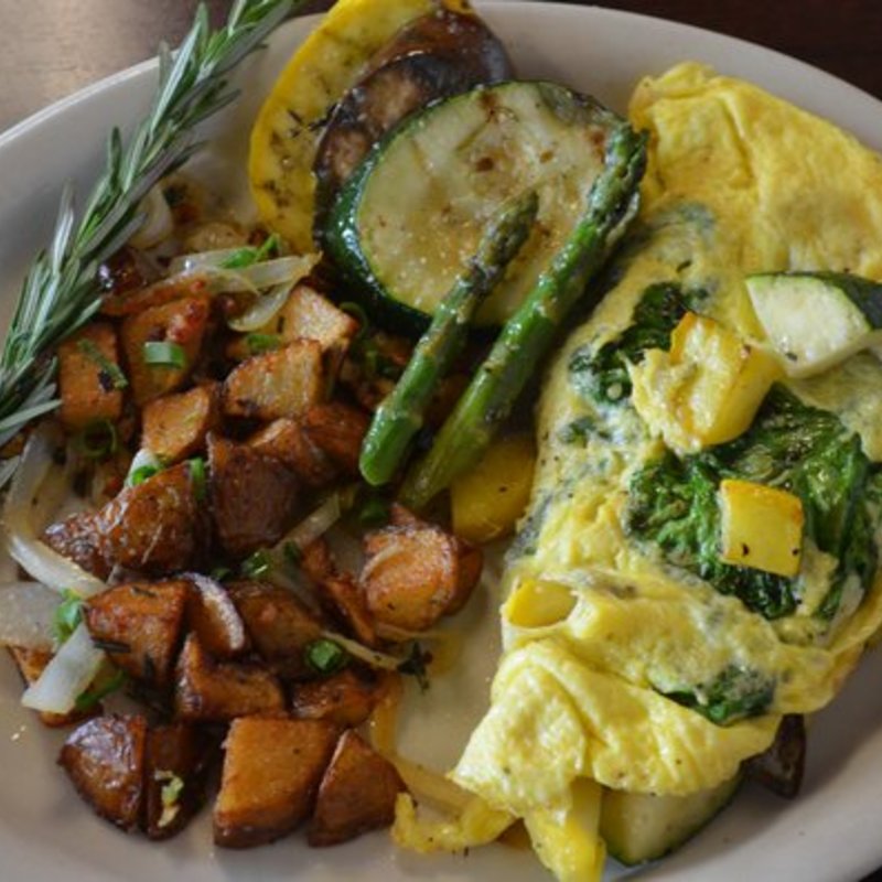Veggie Omelet (En Fuego Grill )