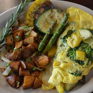 Veggie Omelet (En Fuego Grill )