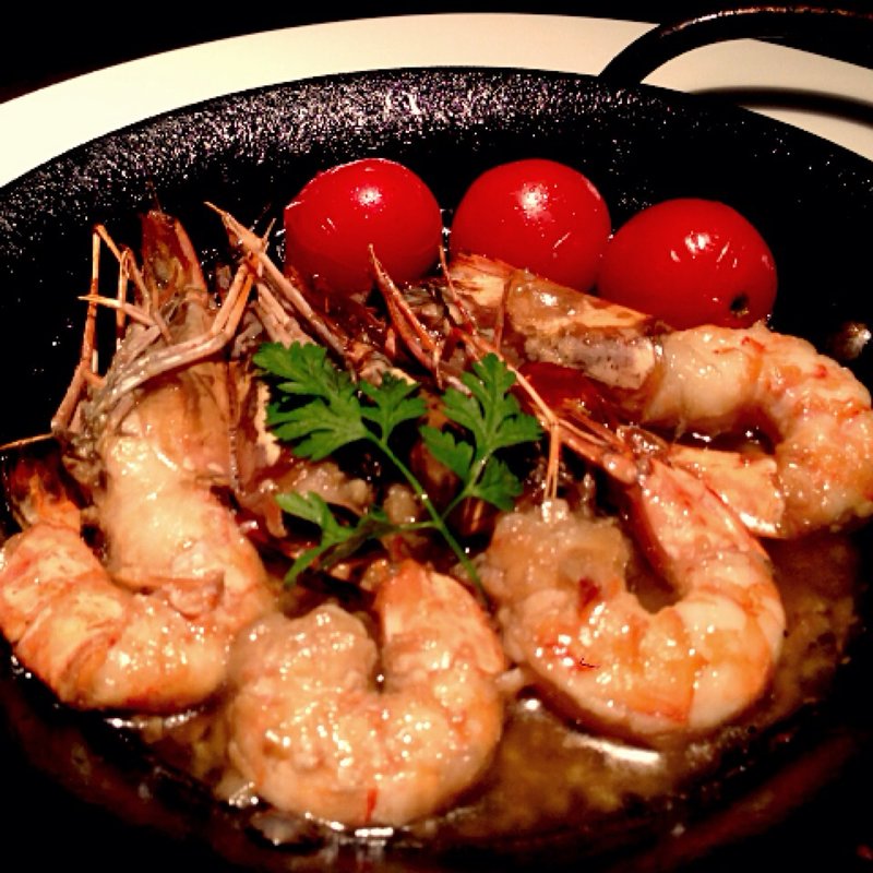 有頭海老のアヒージョ(ステーキ カフェ ケネディ 中目黒宇宙センター店  （KENNEDY）)