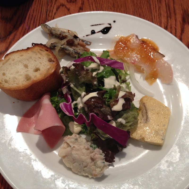 海の幸の前菜盛合せ(トラットリア ディペッシェ パッパーレ イタリア)