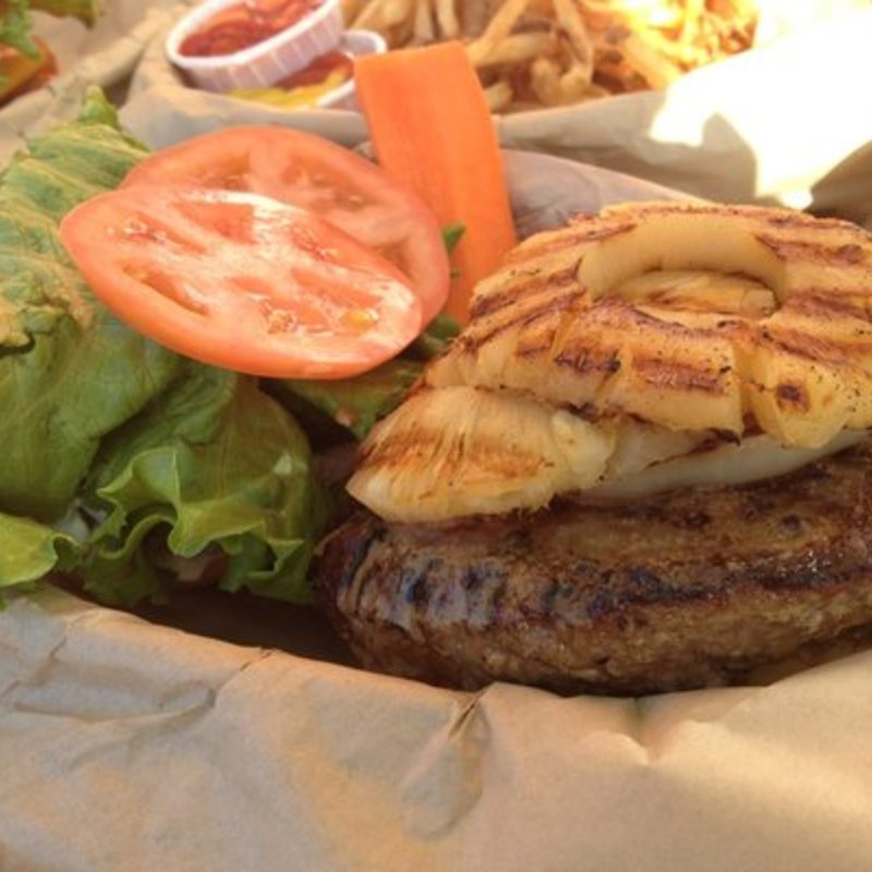 Pineapple Burger(Kua Aina Sandwich)
