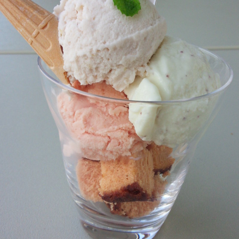 ジェラート3種(ジェラート＆カフェ　（道の駅　うみんぴあ大飯）)