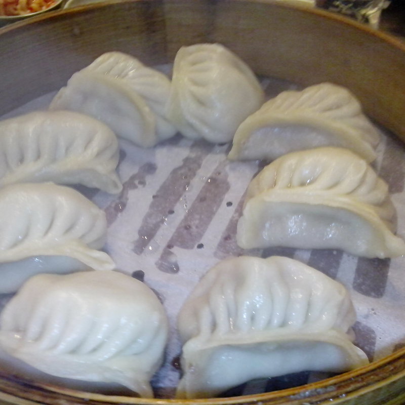 牛肉蒸餃(盛園絲瓜湯包)