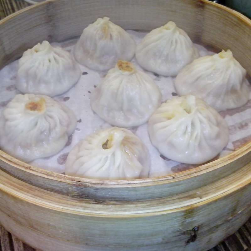 蟹黄湯包(盛園絲瓜湯包)