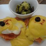 Eggs benedict