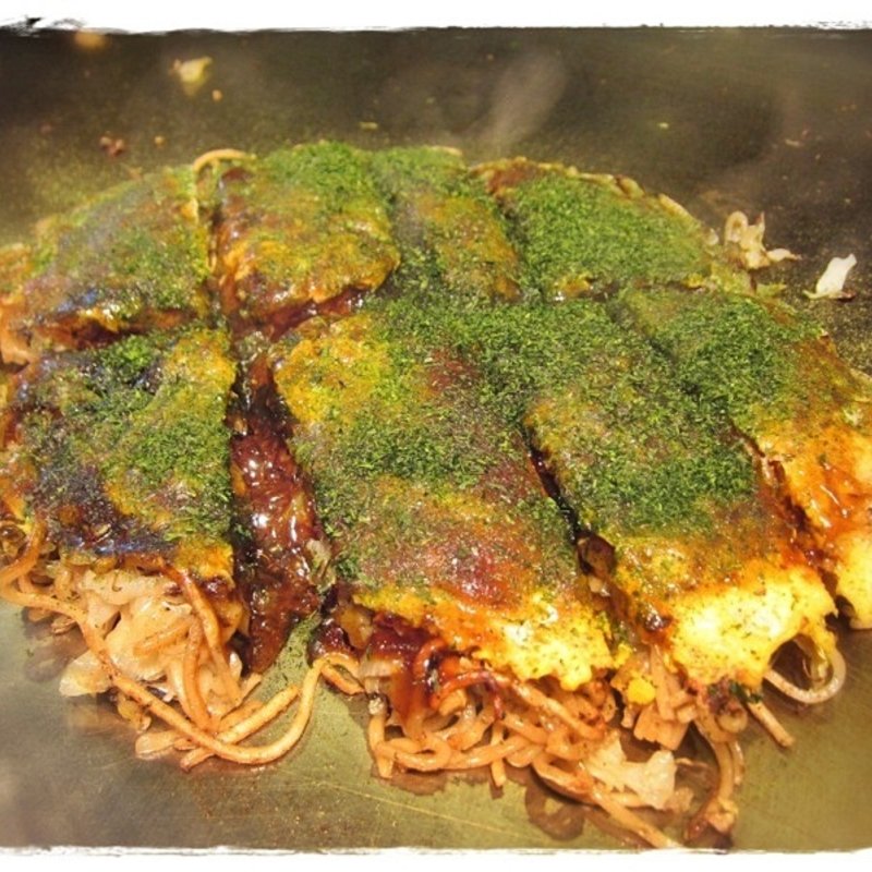 広島お好み焼き　豚玉そば入り(広島お好み焼・鉄板焼 じゅん平 平井店)