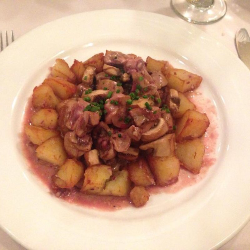 Veal kidney in mustard sauce(L'Express)