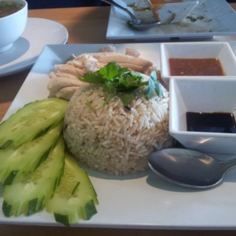 Hainan chicken w/ rice(Opal Thai Food)