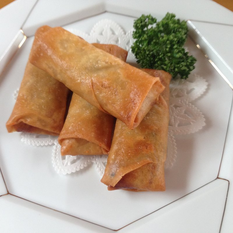 春巻き（4本）(中華レストラン セドレ)