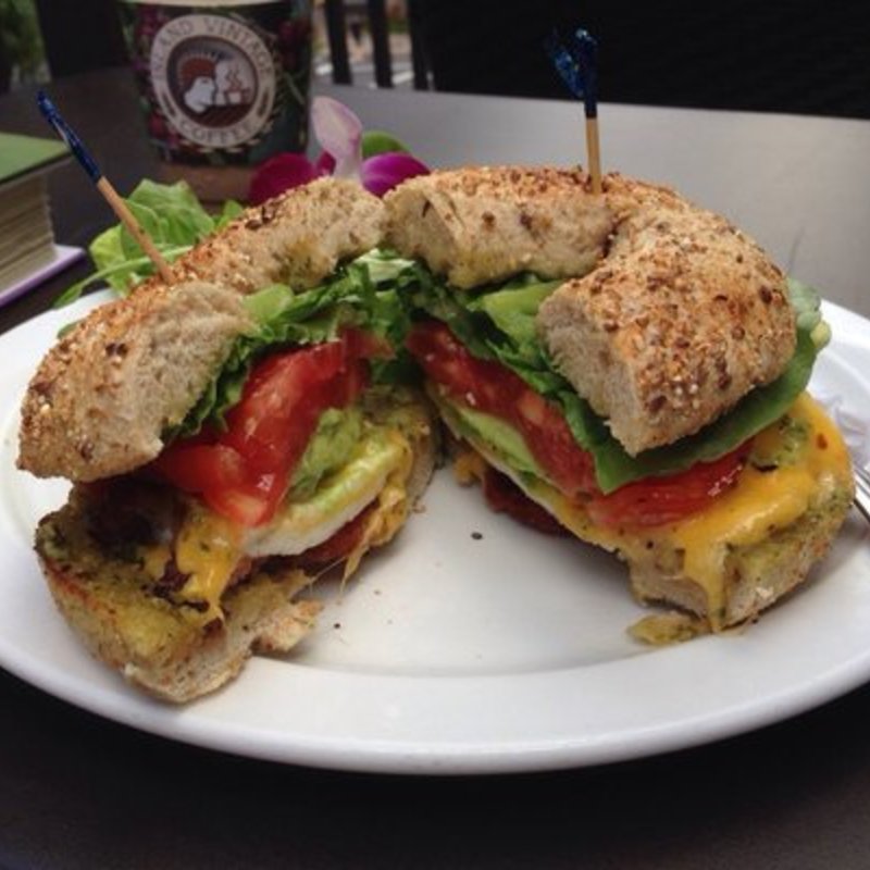 Bacon & Egg Bagel(Island Vintage Coffee)