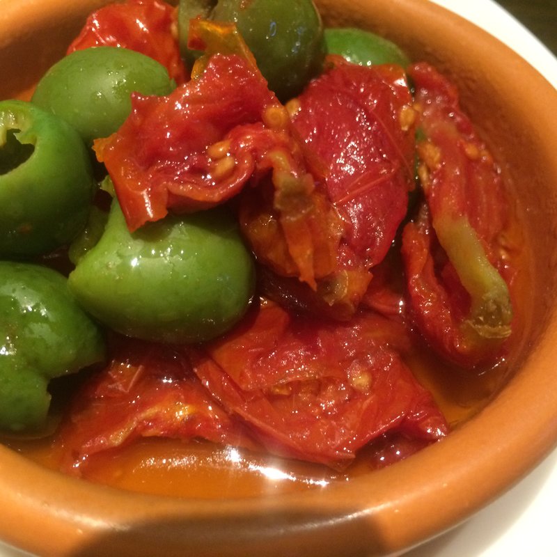 オリーブ&ドライトマト(鶏料理専門店　居酒屋大地 )