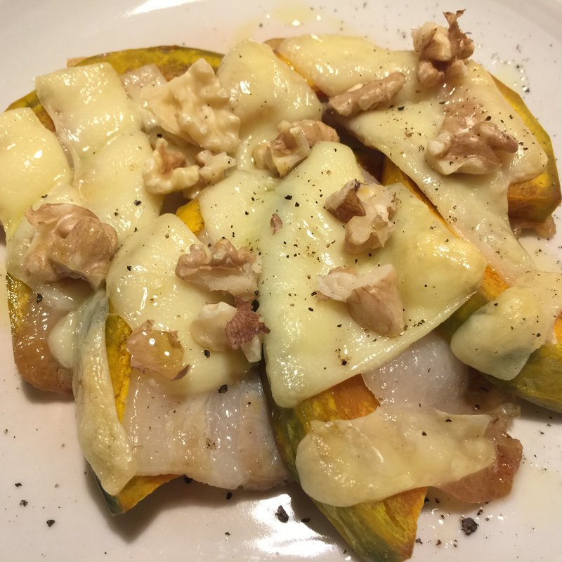 カボチャのチーズ焼き くるみをのせて(仏蘭西料理店 掌)