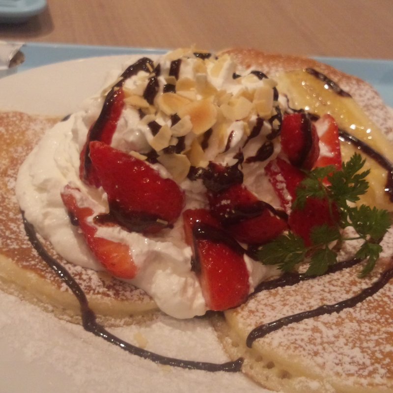 ストロベリー＆バナナ(Hawaiian Pancake Factory  ｲｵﾝﾓｰﾙ多摩平の森店)