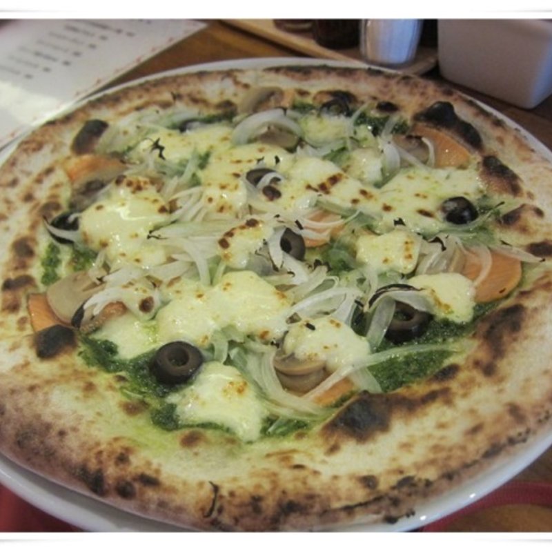 サーモンピッツァ(ピッツァオーラ)