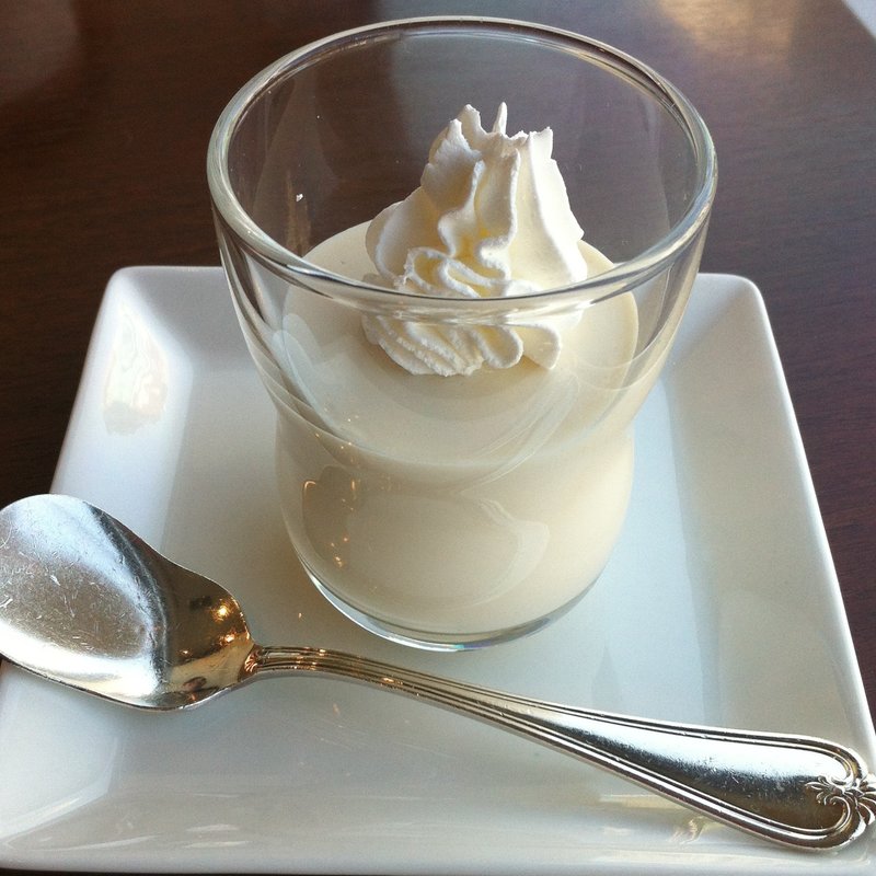 白ごまプリン(ラ・スース　ラ　ポム （ラ・スース La Pomme）)