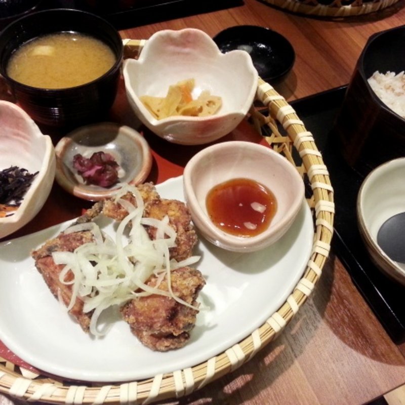 塩麹から揚げ（小とろろ付）(ご飯ととろろ とろ麦)