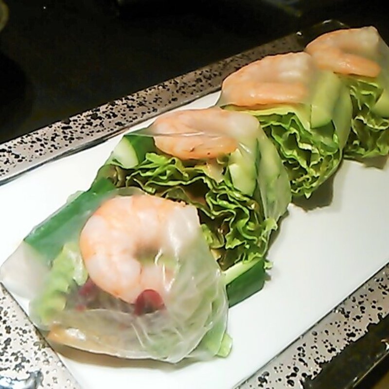 海老とアボカドの生春巻き(博多十和蔵 （とわくら 【旧店名】 博多 々藏）)