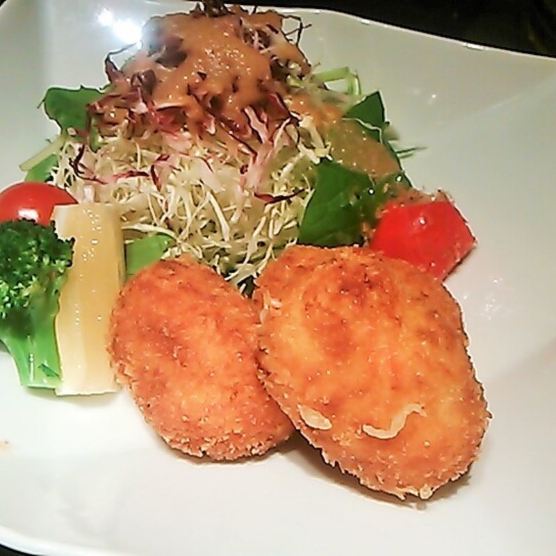 栗毛和牛と黒豚のメンチカツ(博多十和蔵 （とわくら 【旧店名】 博多 々藏）)