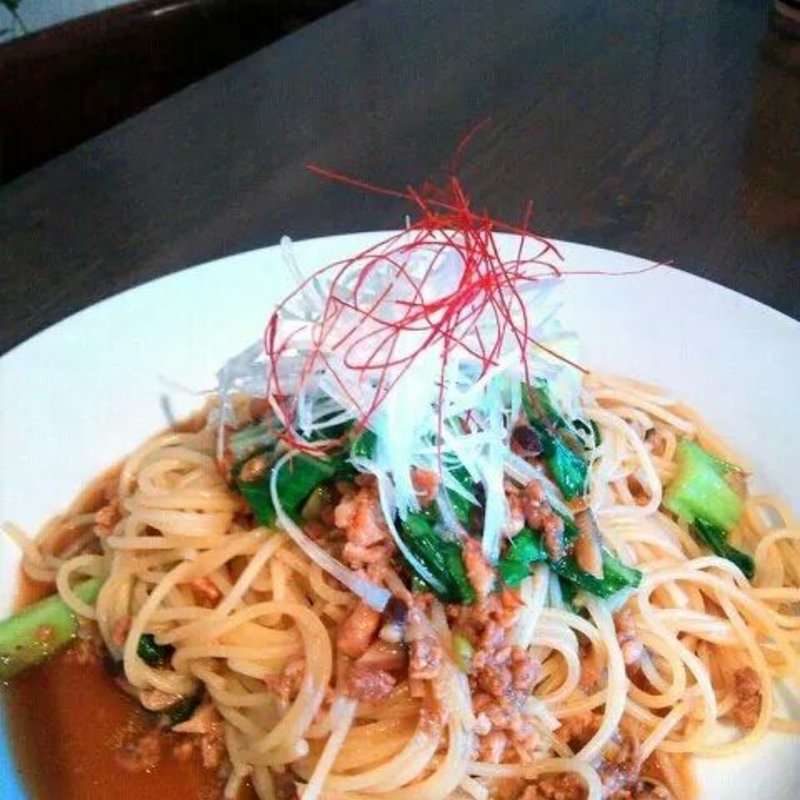 ジャージャー麺パスタ( ララカフェ)