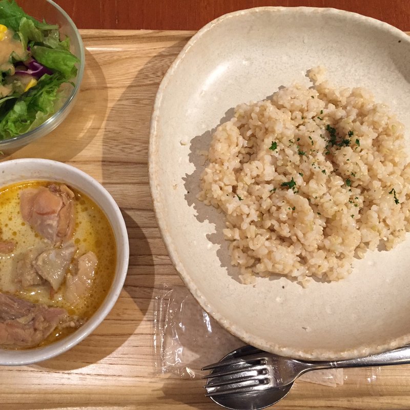 PARK特製 イエローカレー(カフェ パーク)